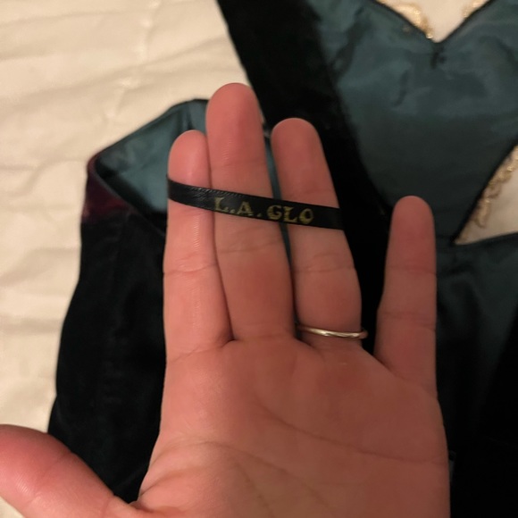 Sexy! Vintage  Velvet LA Glow Gown - Picture 12 of 13